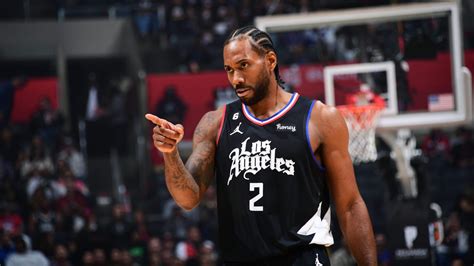 is kawhi leonard playing today.